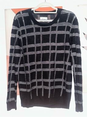 Linea Windowpane Crewneck Sweater - Black & Gray